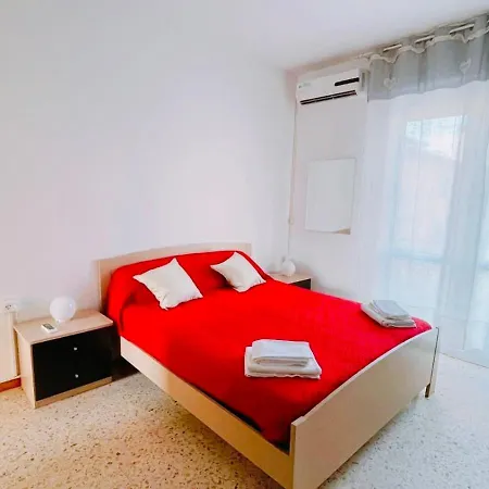 Rosso - Over The Rainbow - -4 Posti Letto Apartment Lido di Jesolo