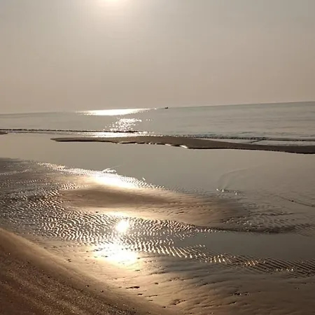 Rosso - Over The Rainbow - -check In And Check Out On Saturday شقة *