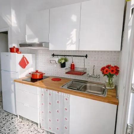 Apartamento Rosso - Over The Rainbow A 200m Dalla Posto Auto Aria Condizionata E Terrazza